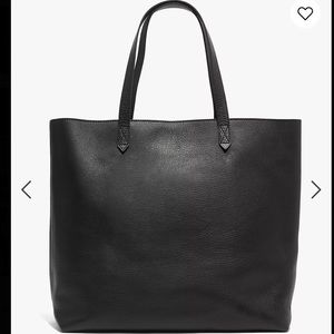 The zip-top transport tote